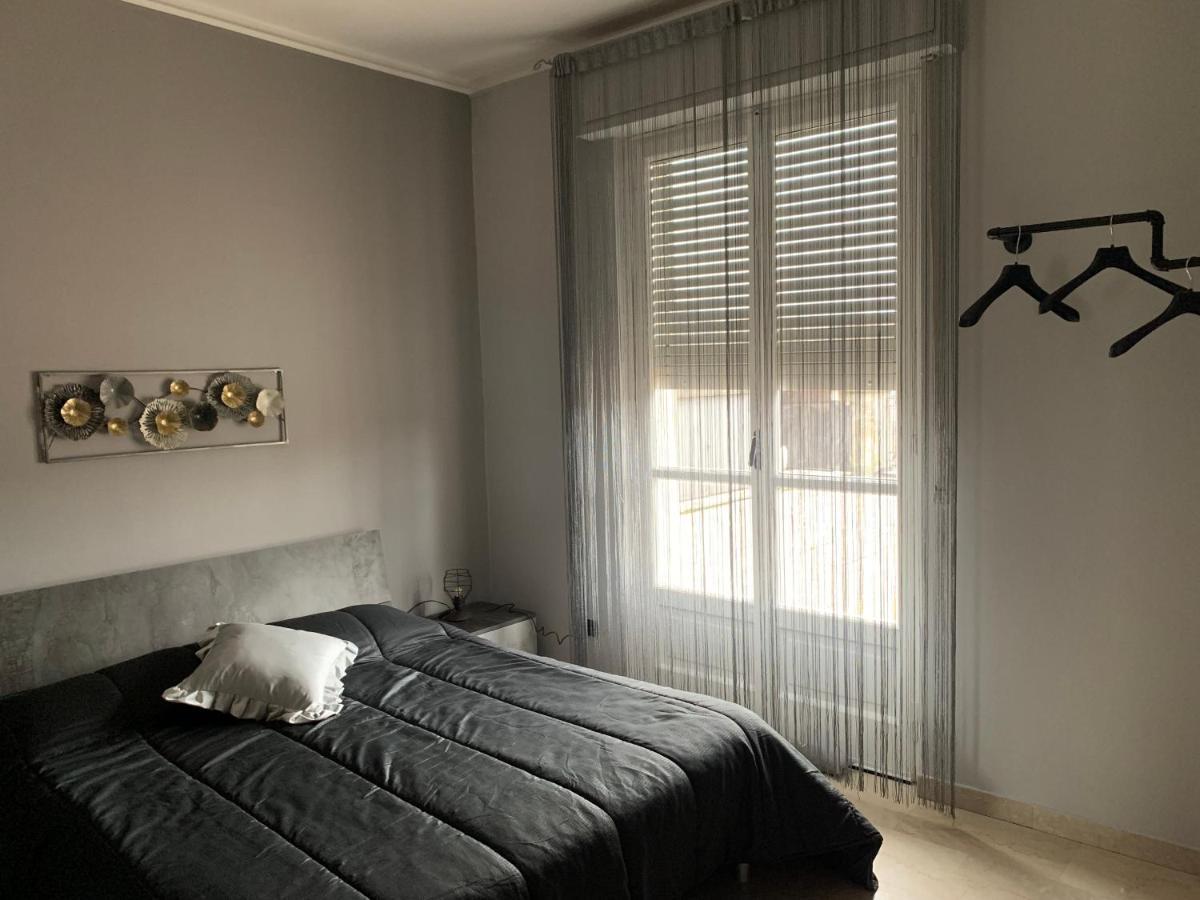 “L' Angolo Dei Sogni” Apartment กาซาเล มอนแฟร์ราโต ภายนอก รูปภาพ